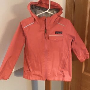 Patagonia- girls 3T Torrentshell Shell/Rain coat. Pink.
